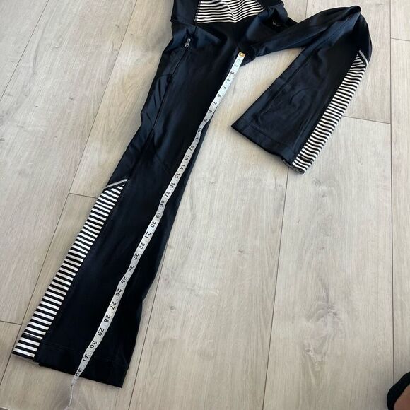 Lululemon Run: Ice Queen Pant Black White Stripes Flare Leg Size 2 - Picture 3 of 10
